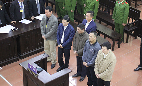 Hoãn phiên tòa xét xử vụ tai biến y khoa tại BVĐK tỉnh Hòa Bình