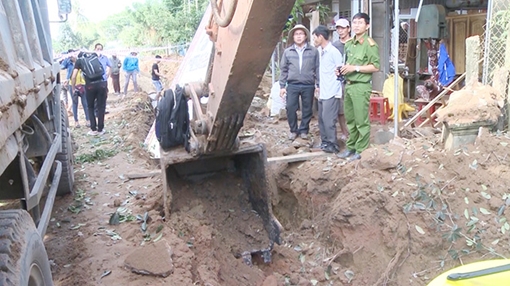 Người dân lo lắng bom mìn còn sót lại sau chiến tranh