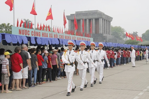 Vinh quang con đứng bên Người