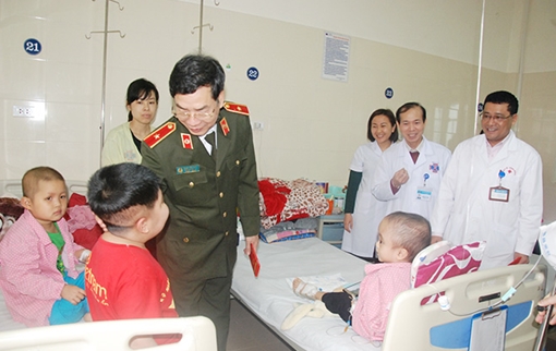 Hơn 10 tỷ đồng trao tặng “Tết vì người nghèo” năm 2019