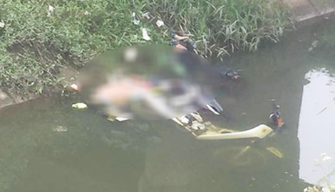 Xe máy "không người lái" nghi bị tai nạn