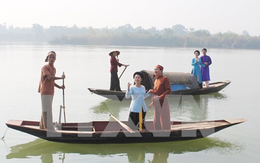 Trót say câu ví đò đưa…