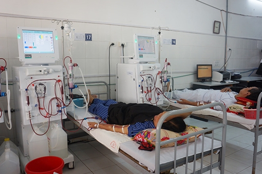 Đời… chạy thận và “tấm thẻ màu xanh hi vọng”