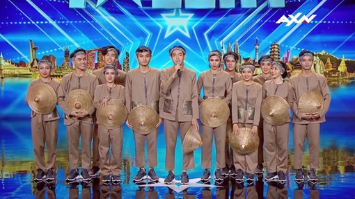 Nghệ sĩ Việt – Vươn mình ra biển lớn