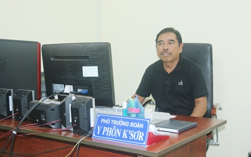 Cho đời một tiếng chiêng