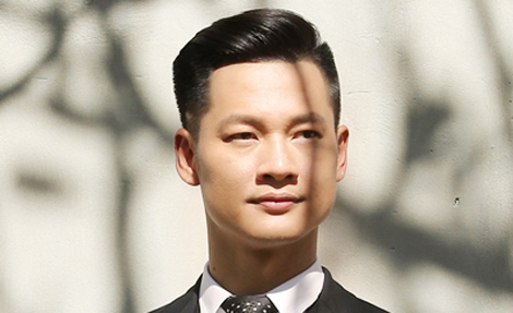 Ca sĩ Đức Tuấn không ngại thị phi khi hát bolero kiểu Mỹ