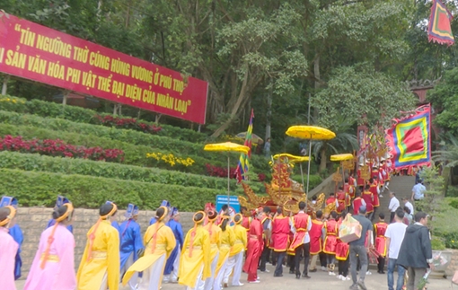 Tình yêu nguồn cội và thống nhất lòng người