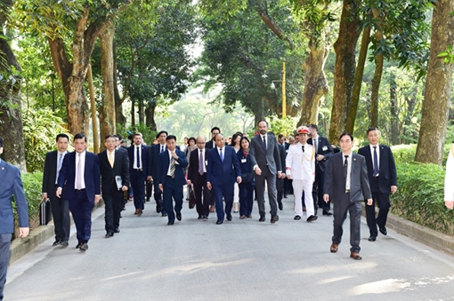 Lá chắn thép bảo vệ các nguyên thủ