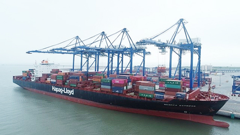 Giải quyết thủ tục nhanh cho tàu hơn 100.000 tấn cập cảng HICT