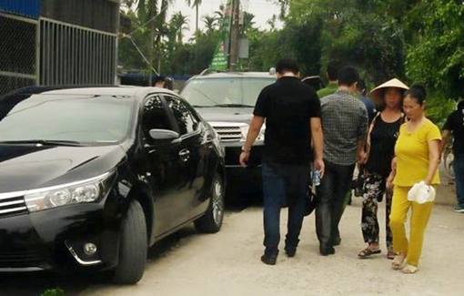 Nghi vấn chồng giết vợ rồi treo cổ tự tử