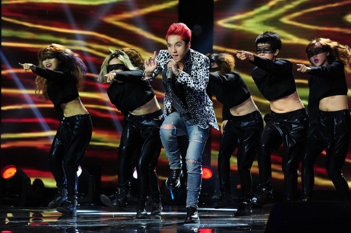 Chật vật vượt qua "cái bóng" của mình