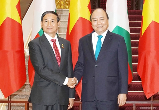 Thủ tướng Nguyễn Xuân Phúc hội kiến Tổng thống Myanmar
