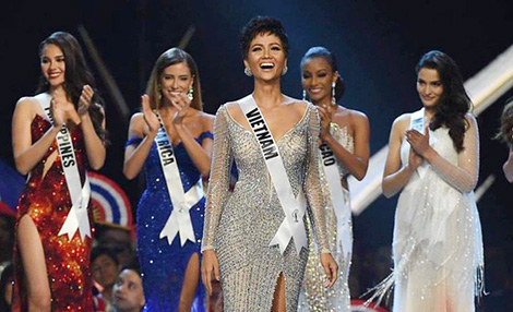 Cuộc đua “đấu  trường” nhan sắc quốc tế