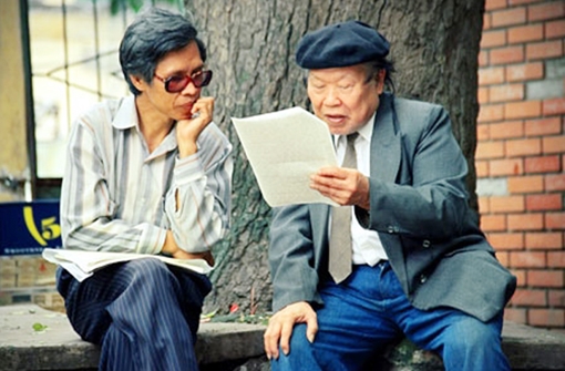 Nhà thơ Huy Cận làm việc trong bệnh viện