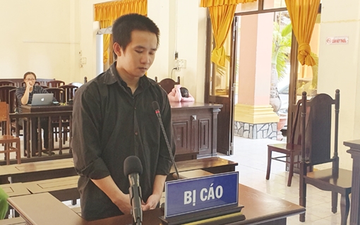 Chiếm đoạt tiền vì thua cá độ bóng đá, nhân viên Bưu điện lãnh án 14 năm tù 