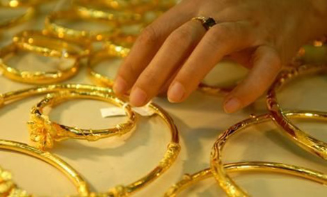 Đối tượng chuyên lừa đảo bằng vàng giả bị khởi tố