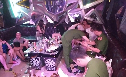 Phát hiện 93 đối tượng bay lắc tại quán karaoke PhanTom  