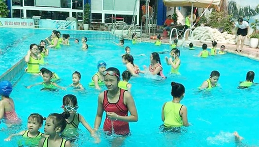 Nhiều bể bơi hoạt động chui tiềm ẩn nguy cơ mất an toàn