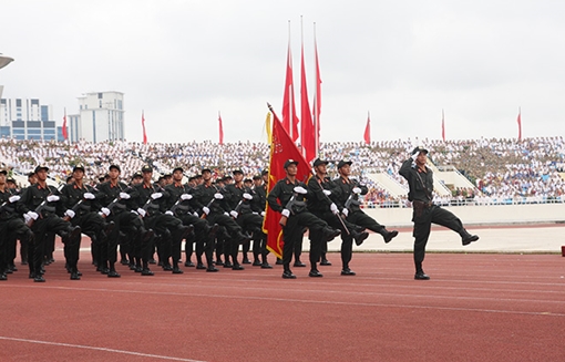 Những chiến sĩ quên mình vì Tổ quốc