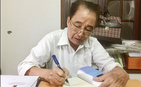 Nhà thơ Nguyễn Hoa: Những câu thơ chưng cất