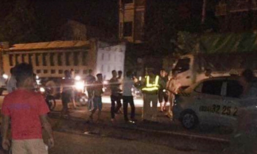 Tạm giữ 3 đối tượng chống người thi hành công vụ