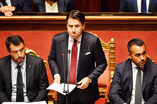 Thủ tướng đệ đơn từ chức, chính trường Italy rơi vào khủng hoảng