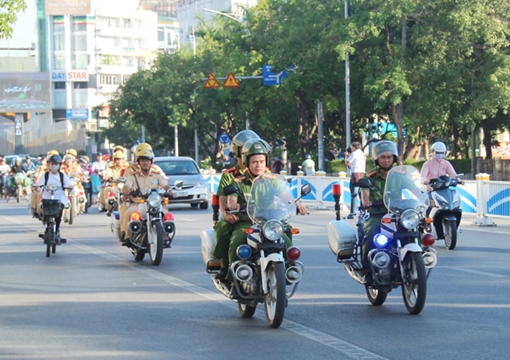 Cả nước hân hoan đón Tết Độc lập trong trật tự, an toàn