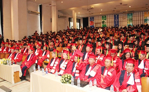 Để có một tầng lớp trí thức thực sự ngang tầm quốc tế