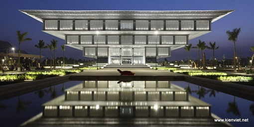 Cần mạnh tay loại trừ "căn bệnh" thích phô trương, "hoành tráng"