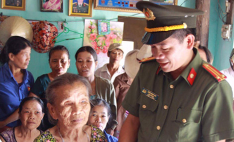 Mang yêu thương đến với những số phận thiệt thòi