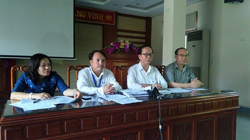 Cặp song sinh tử vong sau tiêm do bệnh lý, không phải do vắc xin