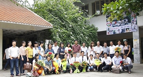 Nhà văn đọc văn và những ngôi trường