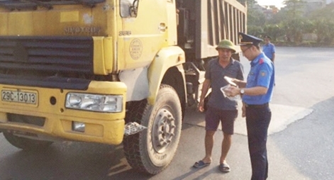 Xử lý hơn 10 nghìn xe khách, xe tải vi phạm