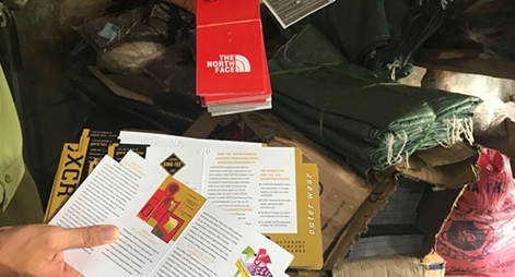 Gần 1 ngàn áo khoác giả thương hiệu "The North Face"