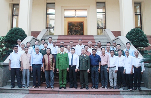 Tiếp tục là cầu nối giữa đồng bào với chính quyền các cấp