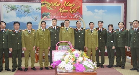 Công an tỉnh Hủa Phăn thăm, chúc Tết Công an tỉnh Nghệ An