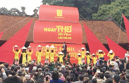 Bao giờ hết mệt nhoài vì lễ hội?