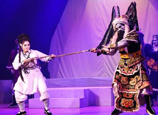 Sân khấu truyền thống: Lột xác để níu chân khán giả trẻ