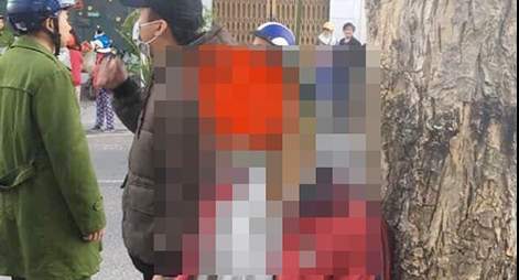 Phát hiện người đàn ông chết trong tư thế treo cổ