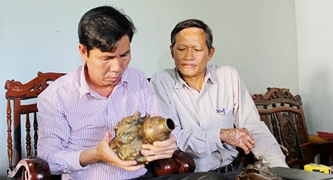 Bộ “cổ vật” đồn thổi giá trị nhiều tỷ đồng ở Phú Yên là đồ giả