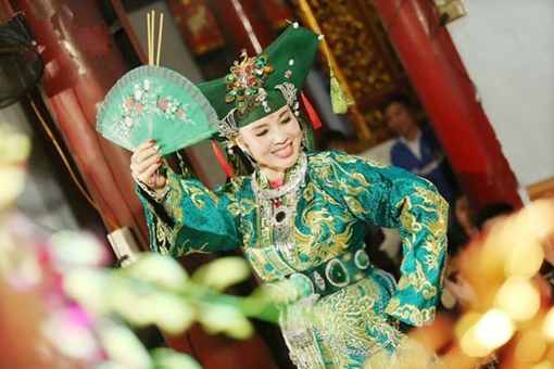 NSND Lan Hương: Bay qua làn nước mát