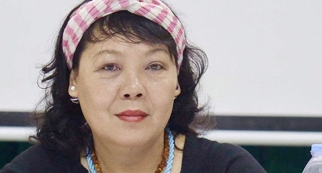 Y Ban, người đàn bà cười trong tiếng khóc thầm