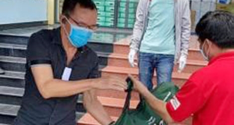 Võng xếp Duy Lợi đến với lực lượng tham gia phòng chống COVID-19