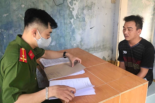 Thuê hàng loạt xe ôtô mang đi cầm cố lấy tiền tiêu xài