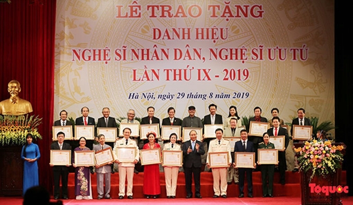 Bao giờ mới thôi "sóng gió"?