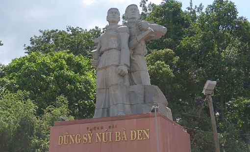 Huyền thoại dũng sĩ núi Bà Đen