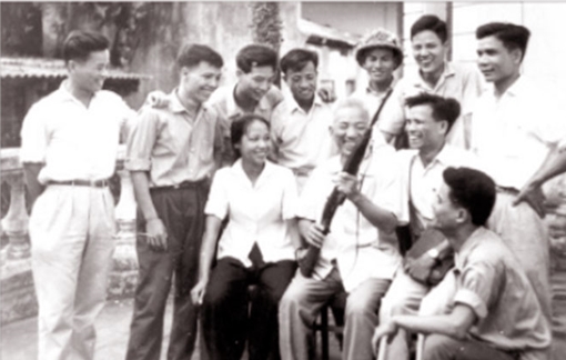 Khẩu súng carbine - kỷ vật thiêng liêng của cận vệ Bác Hồ