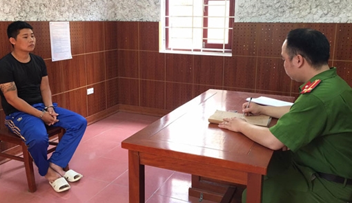 Khởi tố đối tượng tàng trữ trái phép chất ma túy