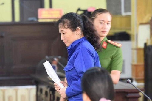 Nhận “cám ơn” hàng trăm triệu đồng sau khi nâng điểm cho mỗi thí sinh