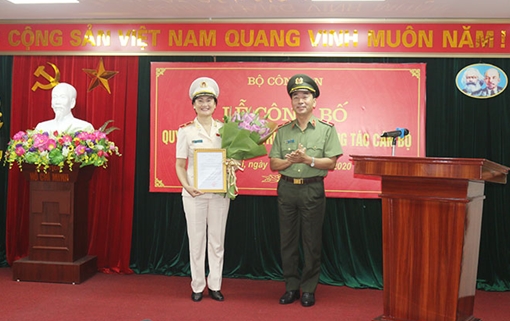 Công bố Quyết định bổ nhiệm Cục trưởng Cục Hồ sơ nghiệp vụ